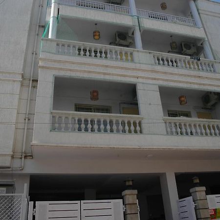 White Bricks Inn Bangalore Extérieur photo