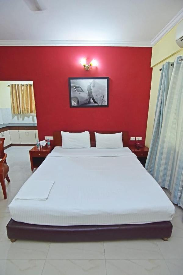 White Bricks Inn Bangalore Extérieur photo